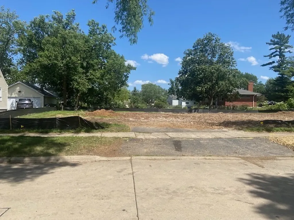 451 South Garfield Terrace Lombard IL 60148