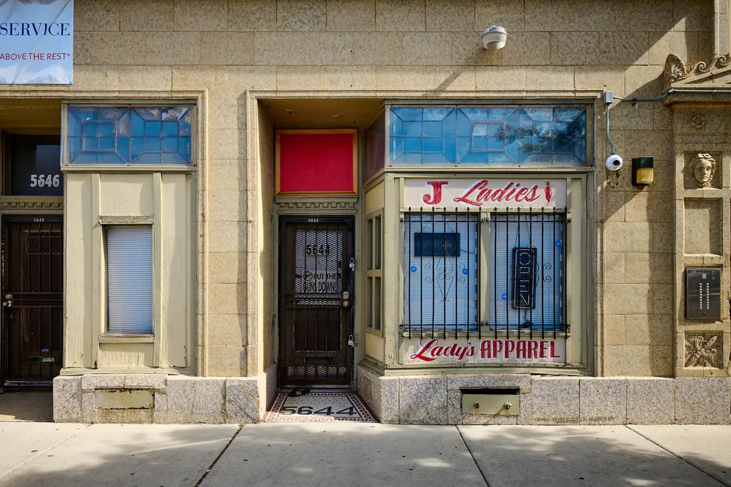 5636-48 West Division Street Chicago IL 60651