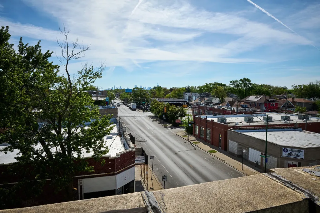 5636-48 West Division Street Chicago IL 60651