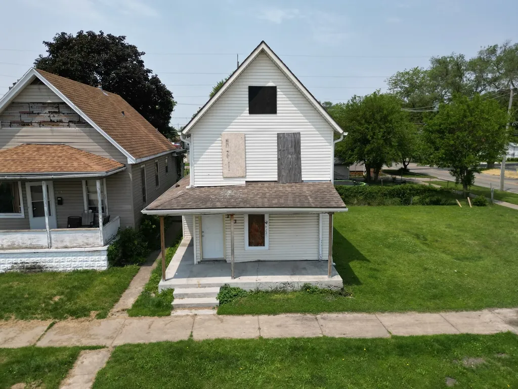 283 North West Avenue Kankakee IL 60901