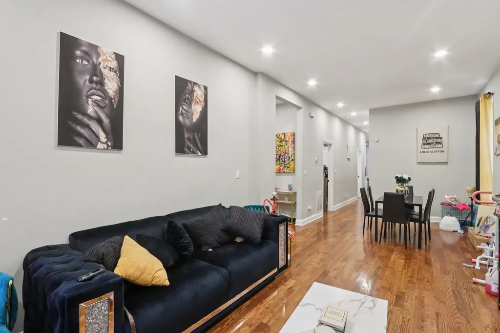 4308 West Adams Street Chicago IL 60624