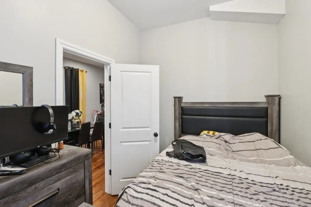4308 West Adams Street Chicago IL 60624