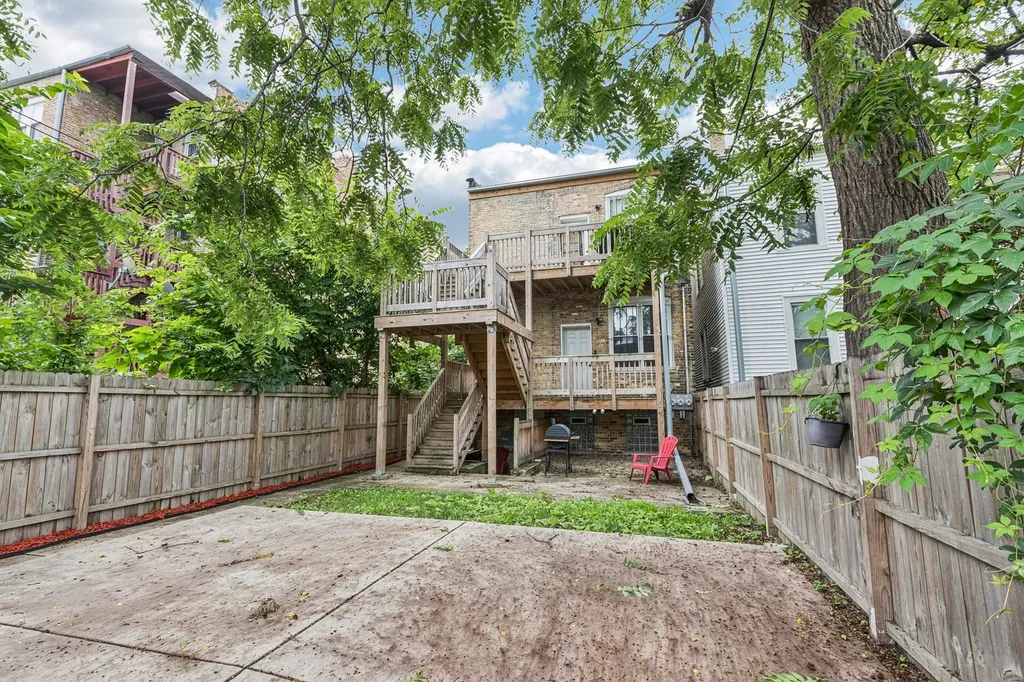 4308 West Adams Street Chicago IL 60624