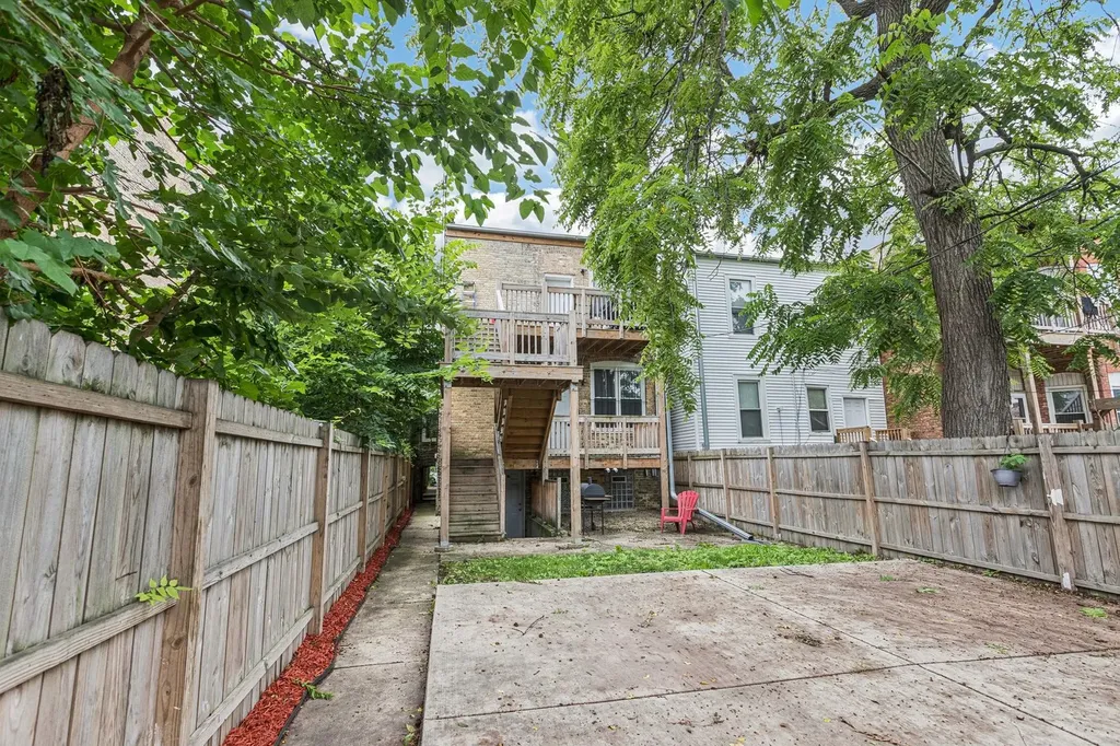 4308 West Adams Street Chicago IL 60624