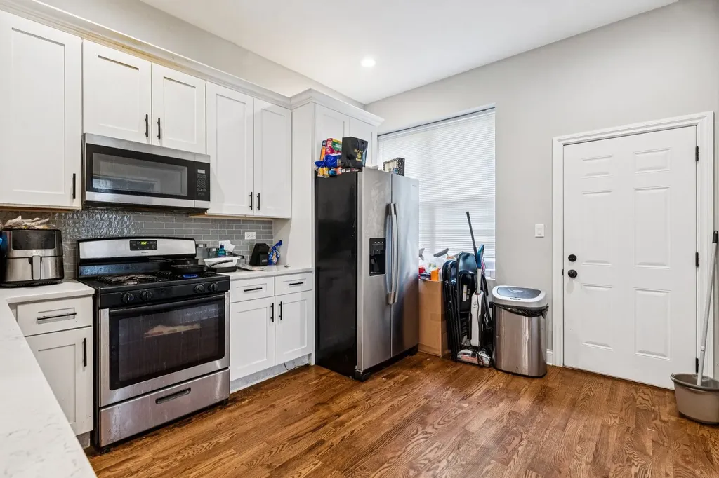 4308 West Adams Street Chicago IL 60624