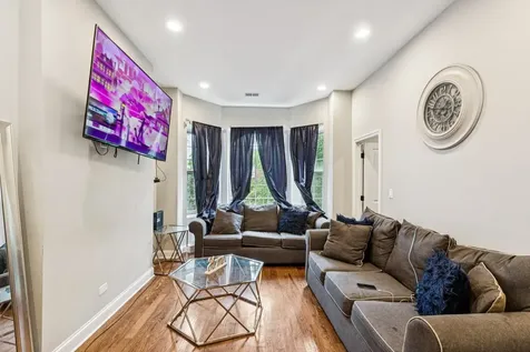 4308 West Adams Street Chicago IL 60624
