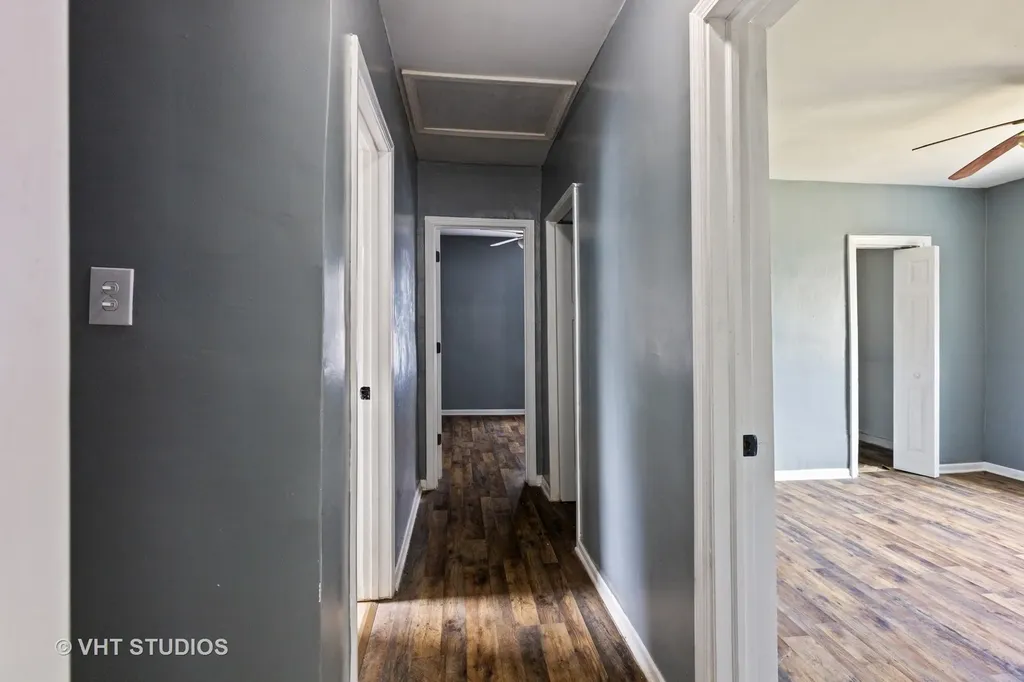 32 West 109th Place Chicago IL 60628