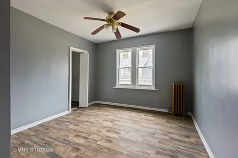 32 West 109th Place Chicago IL 60628