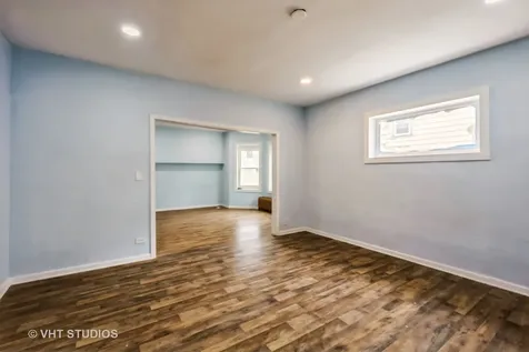 32 West 109th Place Chicago IL 60628