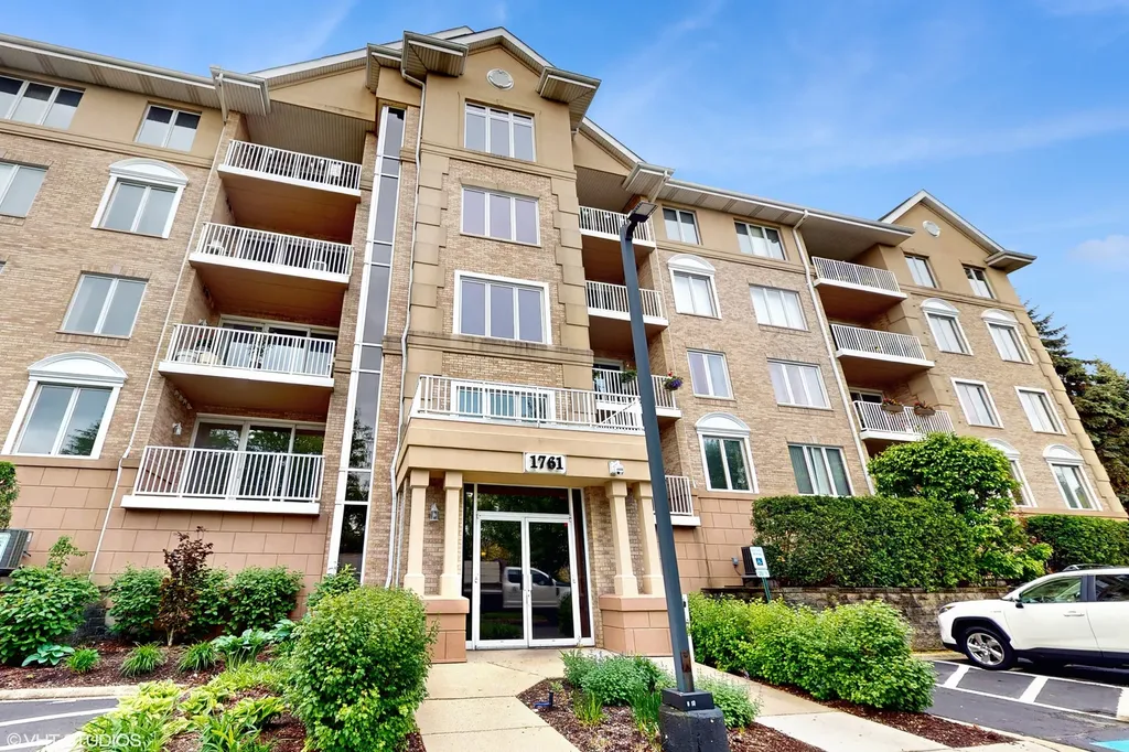 1761 Pavilion Way Park Ridge IL 60068