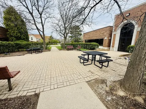 945 Lakeview Parkway Vernon Hills IL 60061