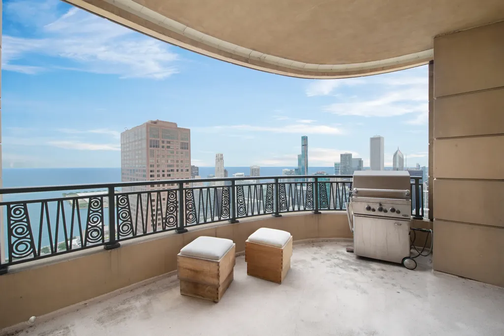 800 North Michigan Avenue Chicago IL 60611