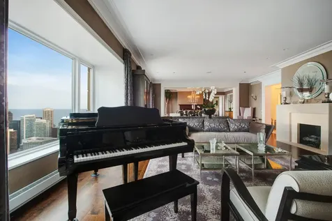 800 North Michigan Avenue Chicago IL 60611