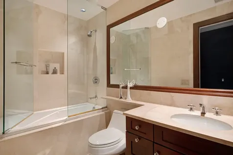 800 North Michigan Avenue Chicago IL 60611