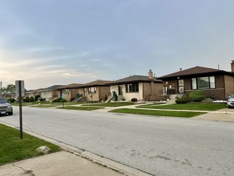 327 Marquette Avenue Calumet City IL 60409