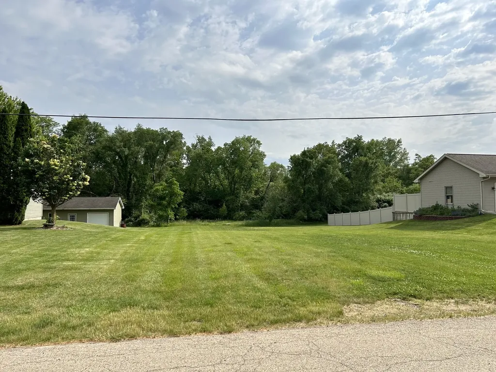 511 West Washington Street Utica IL 61373