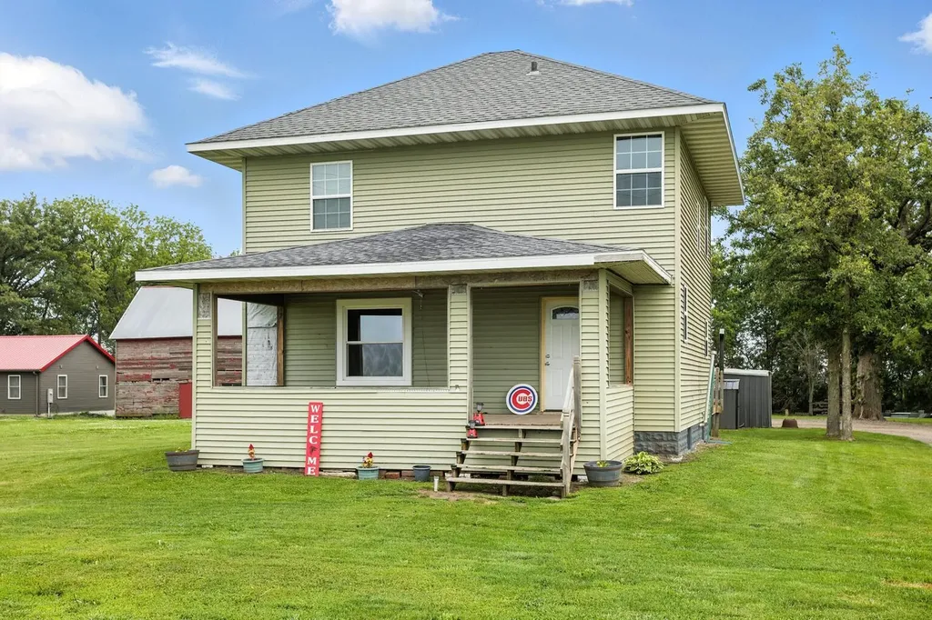 884 East 1200n Road Melvin IL 60952