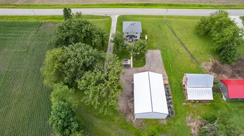 884 East 1200n Road Melvin IL 60952
