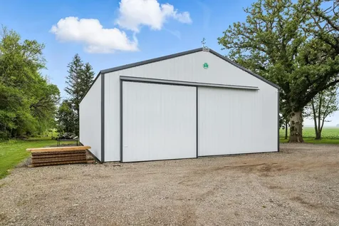 884 East 1200n Road Melvin IL 60952