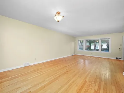 7754 South Yates Boulevard Chicago IL 60649