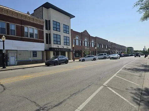 4 West Burlington Avenue La Grange IL 60525