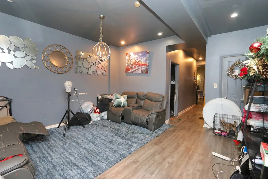 727 North Springfield Avenue Chicago IL 60624