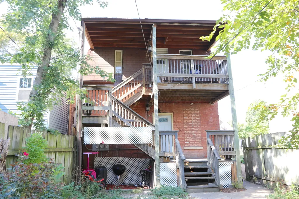 727 North Springfield Avenue Chicago IL 60624