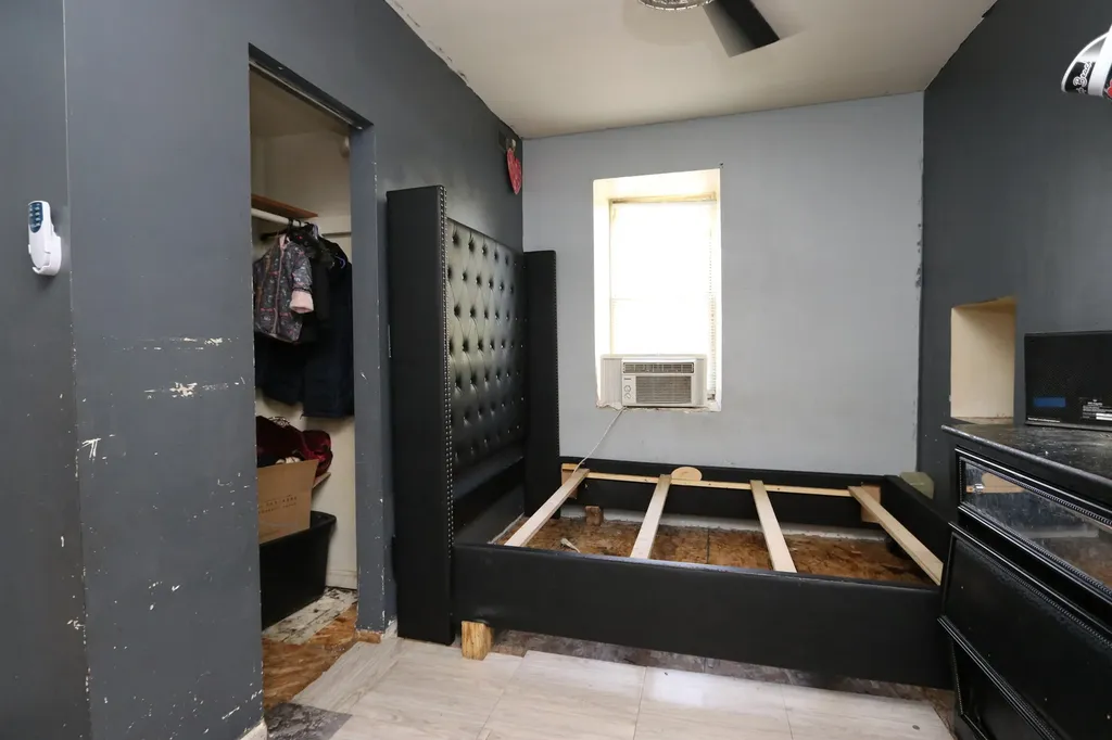 727 North Springfield Avenue Chicago IL 60624
