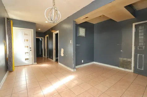 727 North Springfield Avenue Chicago IL 60624