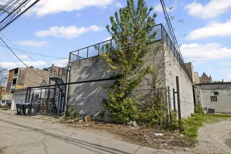 2833 West Cermak Road Chicago IL 60623