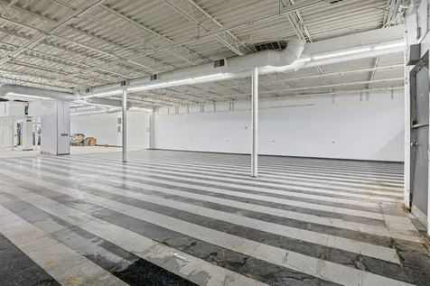 2833 West Cermak Road Chicago IL 60623