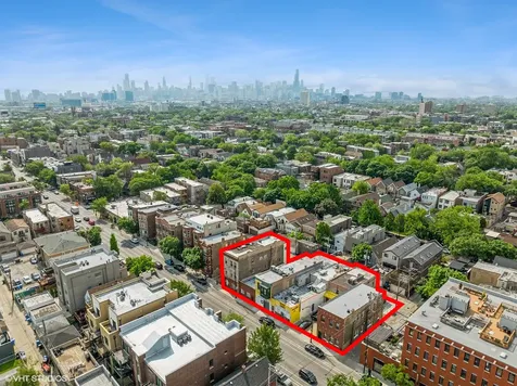 2135 West Armitage Avenue Chicago IL 60647