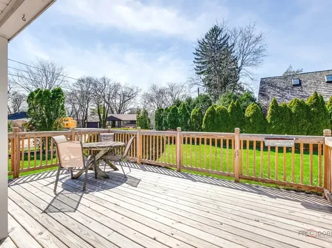 1004 Broadmoor Place Deerfield IL 60015