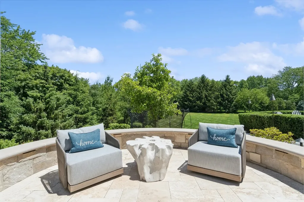 28W660 Perkins Court Naperville IL 60564