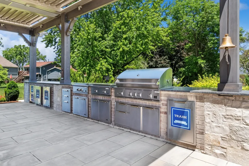 28W660 Perkins Court Naperville IL 60564