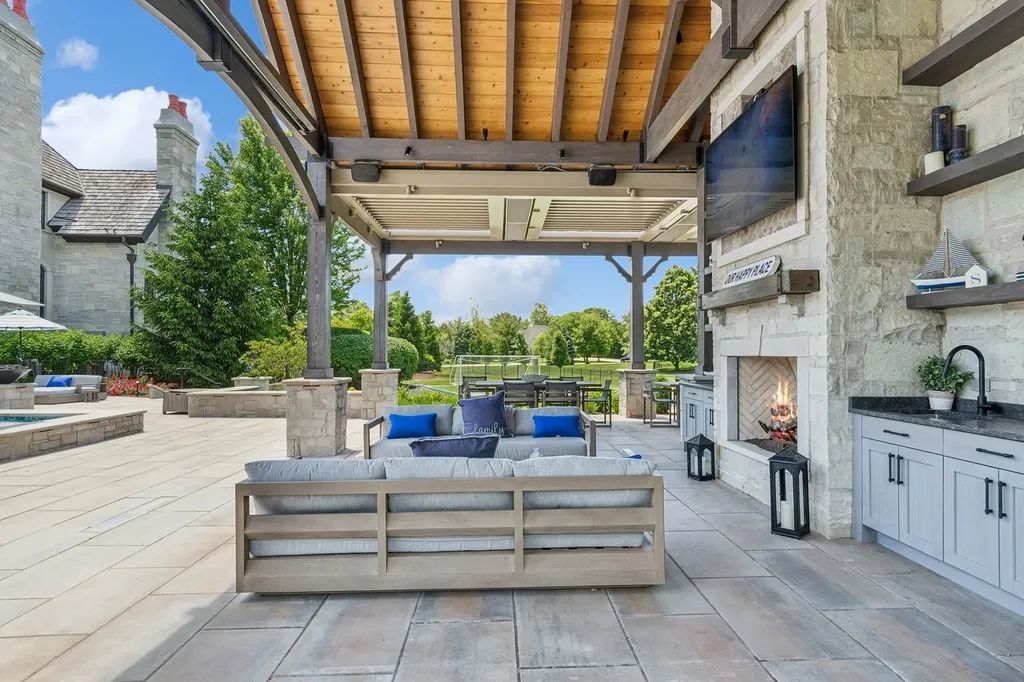 28W660 Perkins Court Naperville IL 60564