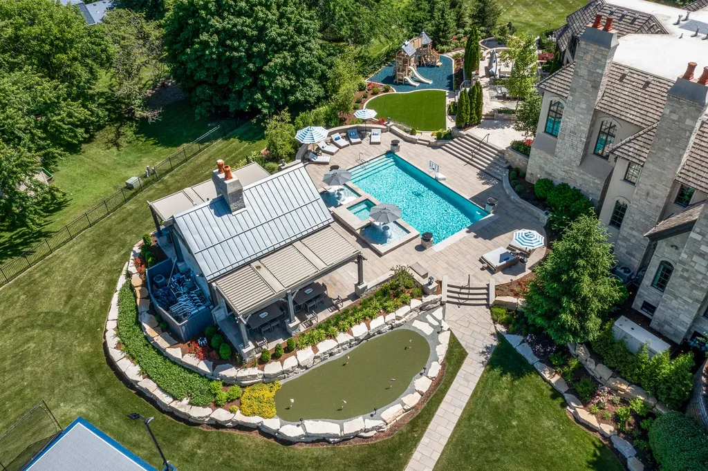 28W660 Perkins Court Naperville IL 60564
