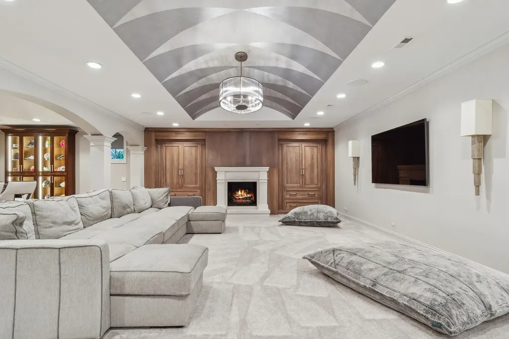 28W660 Perkins Court Naperville IL 60564