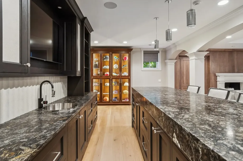 28W660 Perkins Court Naperville IL 60564