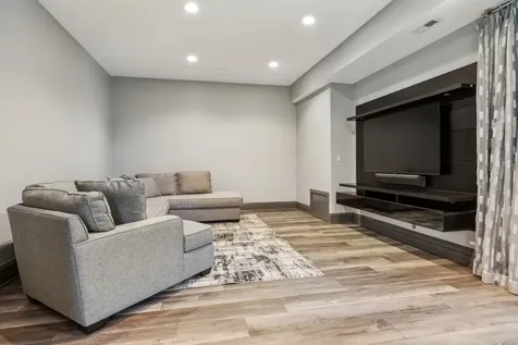 28W660 Perkins Court Naperville IL 60564