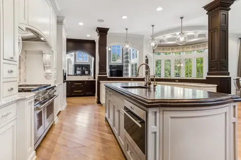 28W660 Perkins Court Naperville IL 60564