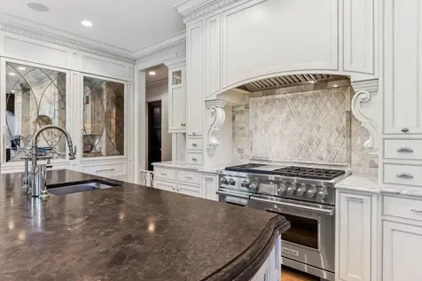 28W660 Perkins Court Naperville IL 60564