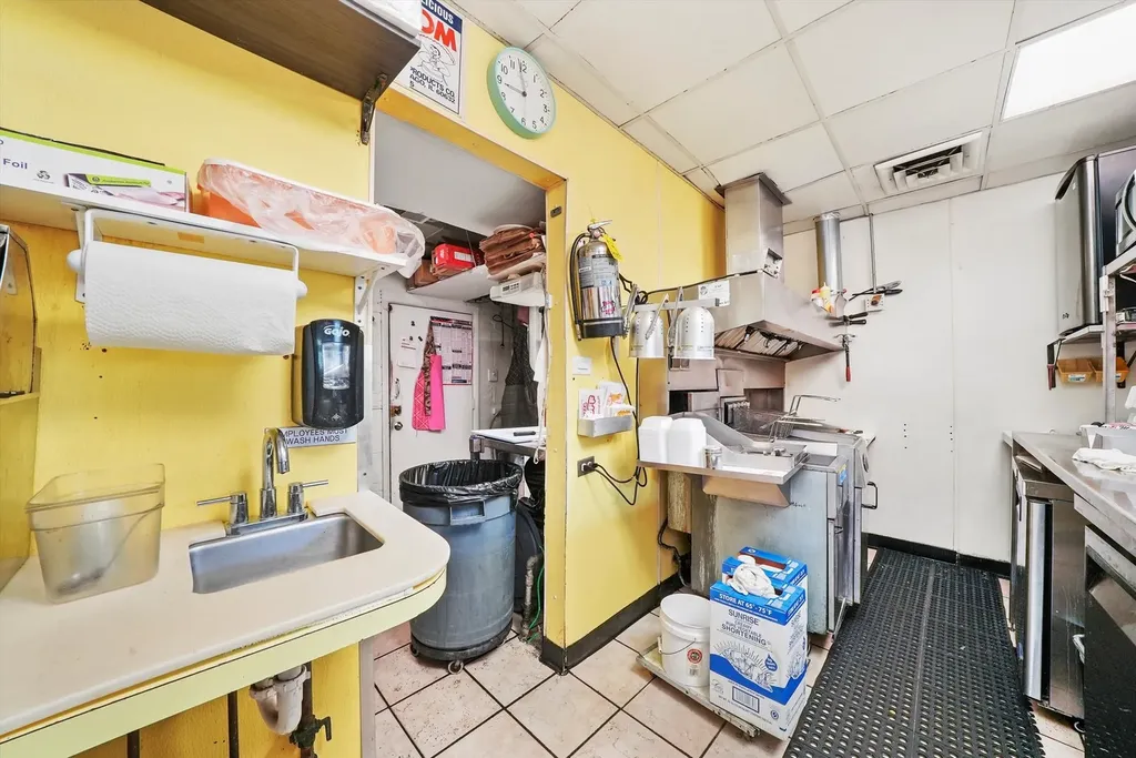 7748 South Kedzie Avenue Chicago IL 60652