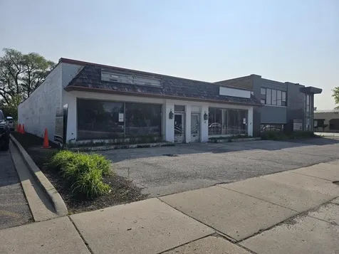 6731-6733 North Lincoln Avenue Lincolnwood IL 60712