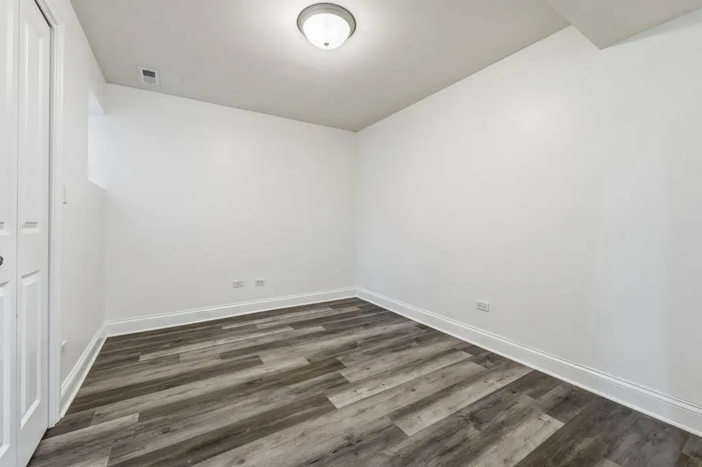 7733 North Marshfield Avenue Chicago IL 60626