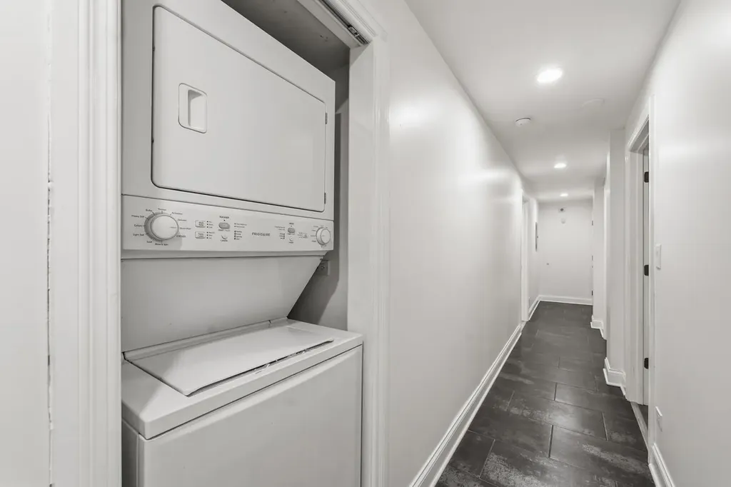 7733 North Marshfield Avenue Chicago IL 60626