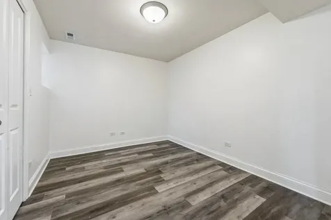 7733 North Marshfield Avenue Chicago IL 60626