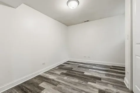 7733 North Marshfield Avenue Chicago IL 60626