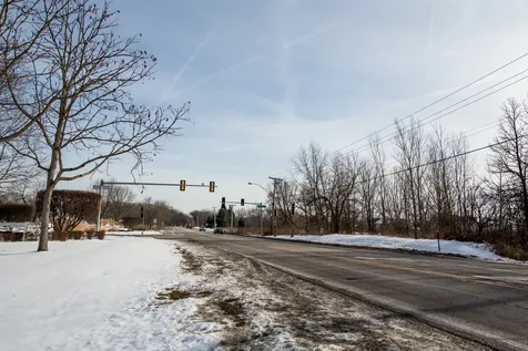NEC Route 176 & Westridge Drive Island Lake IL 60042