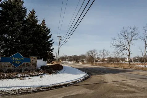 NEC Route 176 & Westridge Drive Island Lake IL 60042